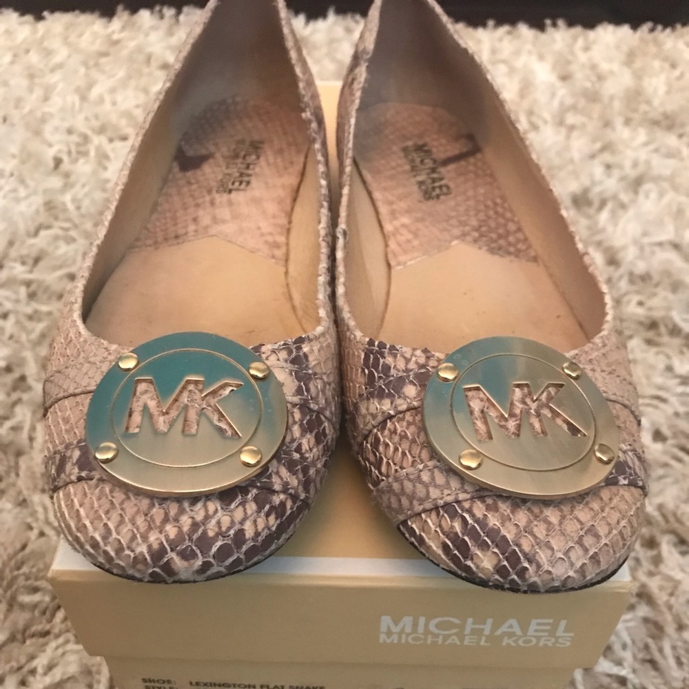 Michael Kors Lexington Snake Flat 7M